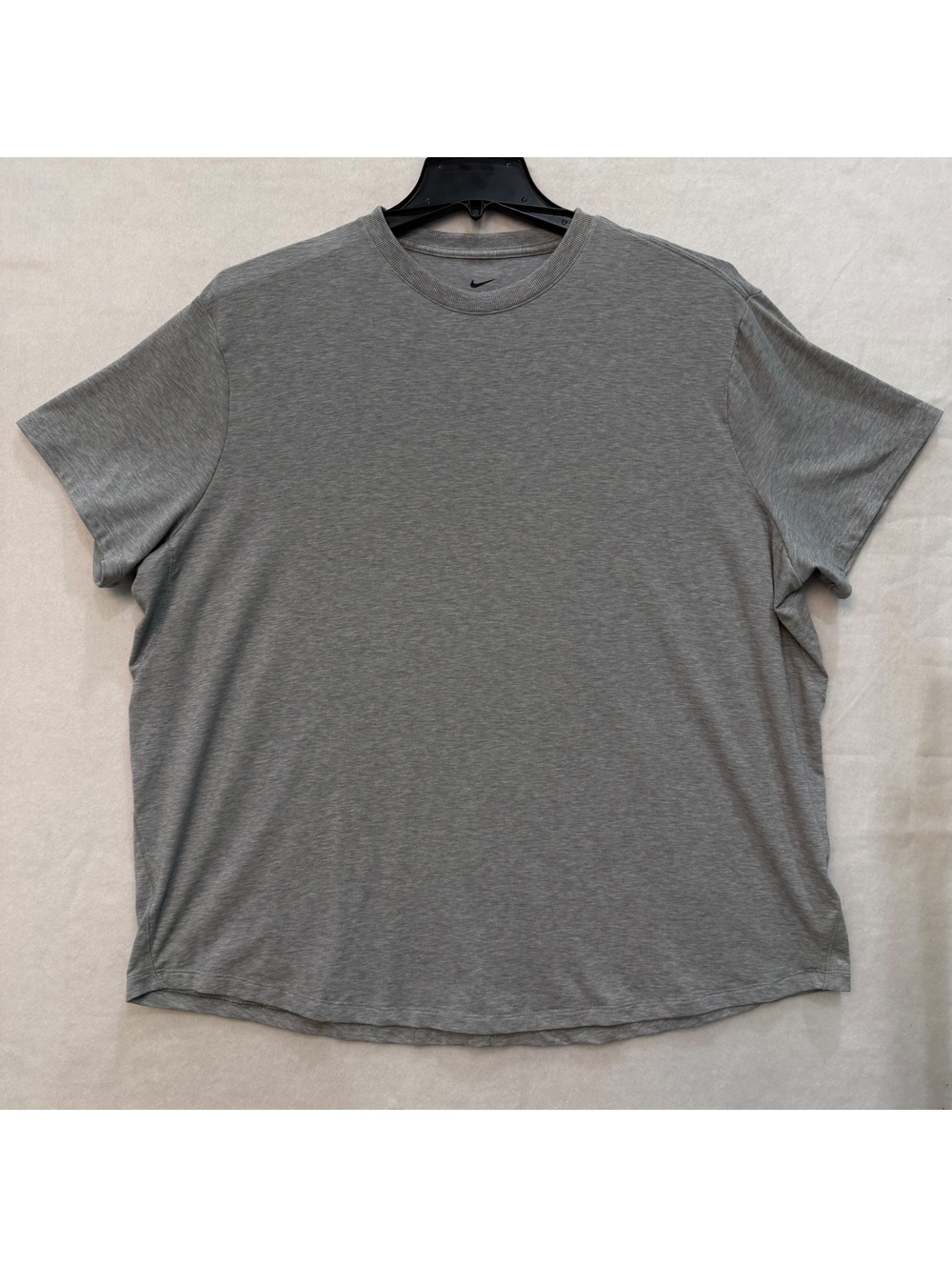 Nike One Relaxed Women's XL Heather Gray Dri-Fit Short Sleeve Shirt Top